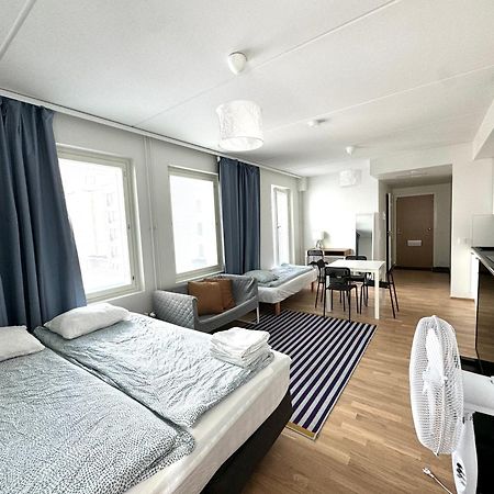 Easy Stay Rooms & Apartments Near Airport Vantaa Kültér fotó
