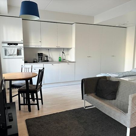 Easy Stay Rooms & Apartments Near Airport Vantaa Kültér fotó
